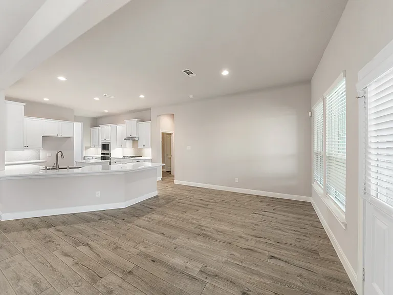 1524 N Bluebonnet Ln — Photo 37