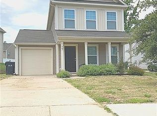 907 Harrier Rd, Charlotte, NC 28216