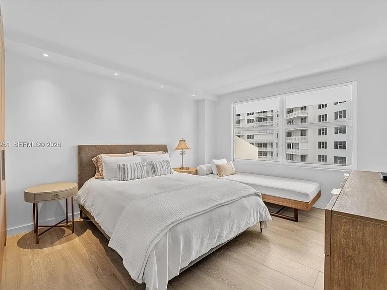199 Ocean Lane Dr #1001 — Photo 25