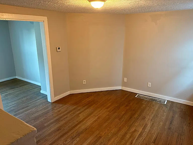 90 E 8th Ave #2 — Photo 5