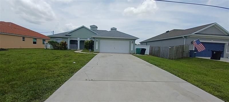 1st image of 401 SW Kestor Dr