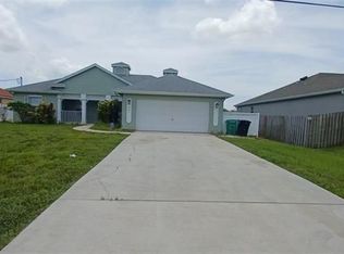 401 SW Kestor Dr, Port Saint Lucie, FL 34953