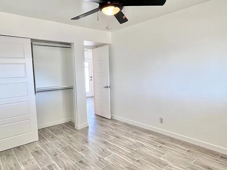 4140 N 10th St #5 — Photo 18