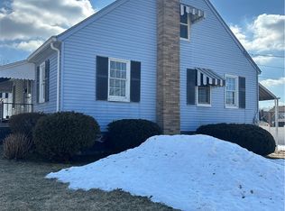 311 Sunset Dr, Lower Burrell, PA 15068