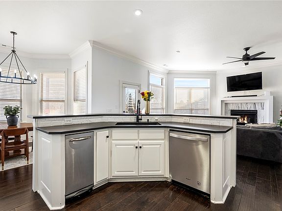 5th image of 5209 S Sloan Cir