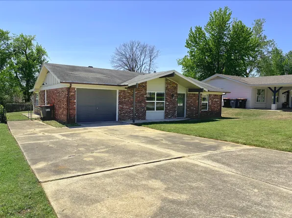 705 L St, Barling, AR 72923