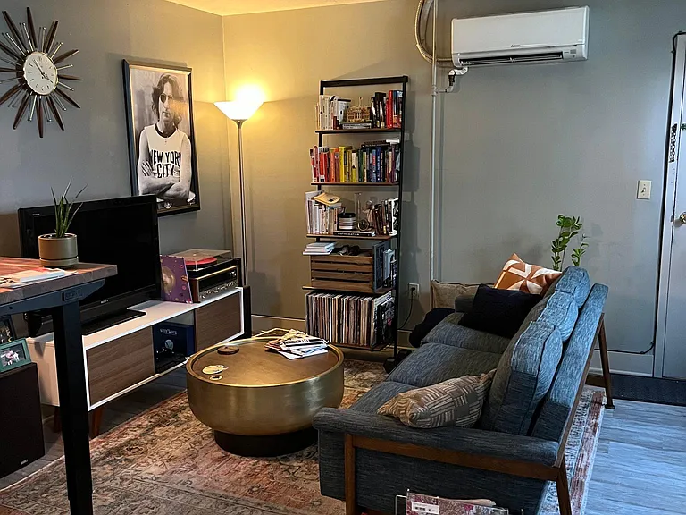 215 Findlay St #1 — Photo 1