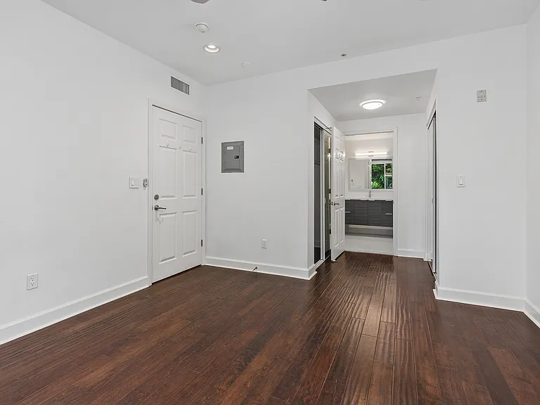 6038 Carlton Way #106 — Photo 14