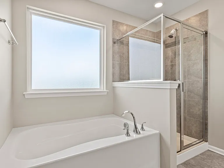 5009 Glenellen Way — Photo 37