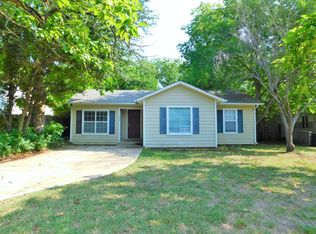 1804 Panhandle St, Denton, TX 76201