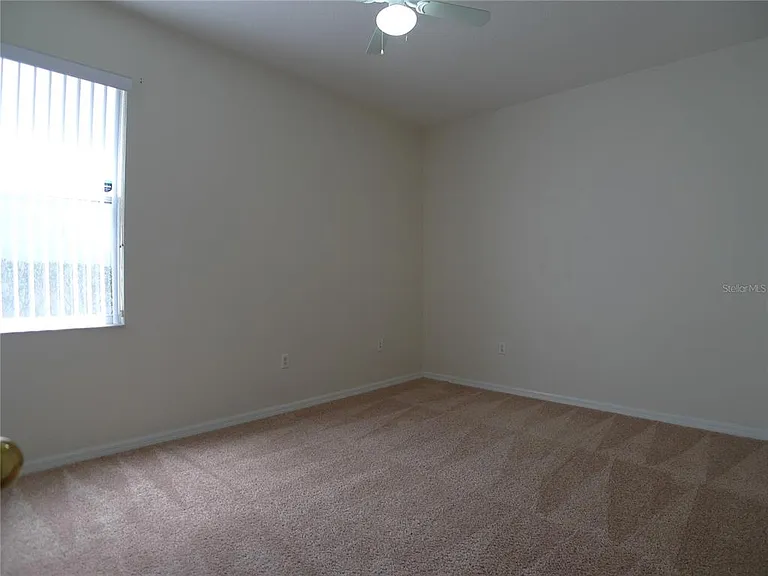 6829 Lake Eaglebrooke Dr — Photo 15