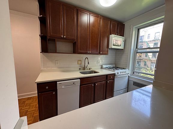 3rd image of 3530 81st St APT 3A