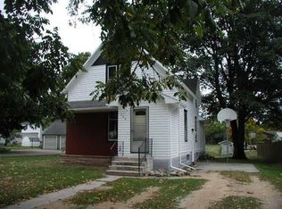 226 Cleveland Ave W, Winnebago, MN 56098