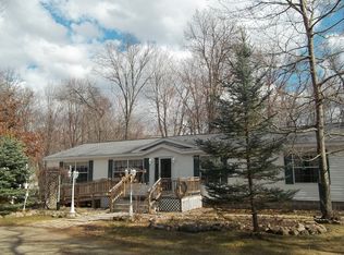 N10362 Bedora Ln, Crivitz, WI 54114