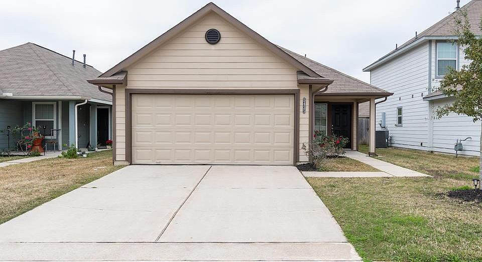 1st image of 5435 Plantation Forest Dr