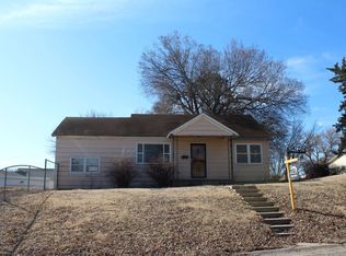 412 W 15th St, Concordia, KS 66901