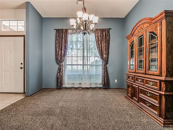 3rd image of 18304 Willow Oak Ln