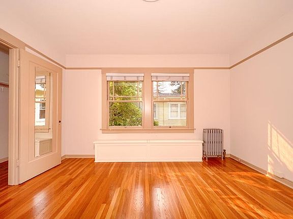 5th image of 332 Forest Ave APT 3