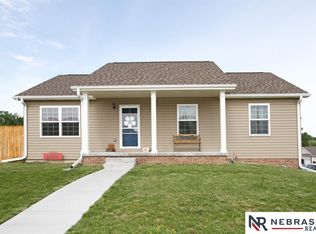 2041 NW Bewley Ct, Lincoln, NE 68528