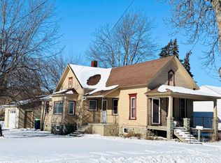 2420 Garfield Ave, Bay City, MI 48708