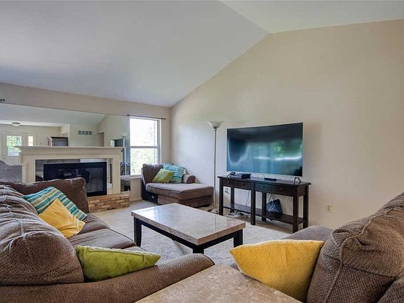 5th image of 949 Lynwood Forest Dr