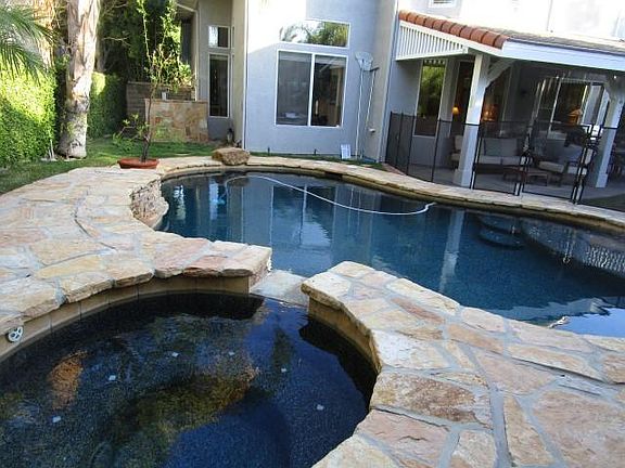5th image of 27619 Deerfield Ln
