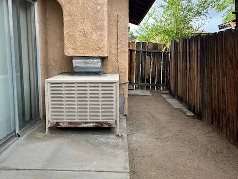 1017 Perdew Ave — Photo 12