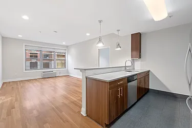 100 Marshall Street, #314