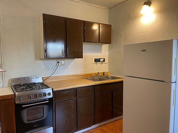 5th image of 5235 17th Ave NE #10