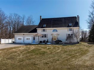 7 Rose Ln, Clinton, NY 13323