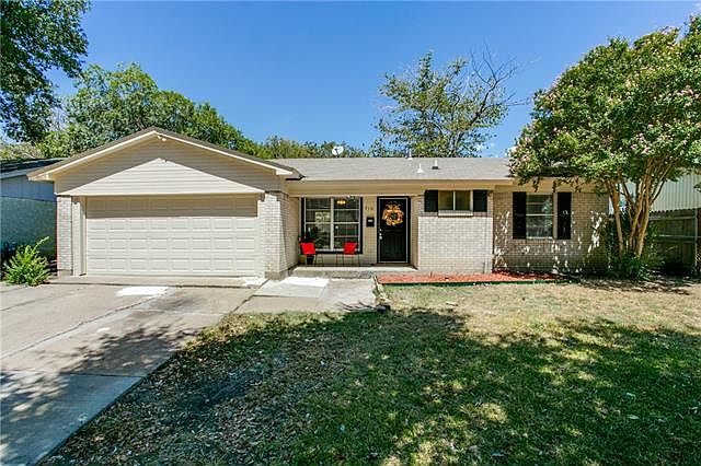 1st image of 710 Blueberry Ln