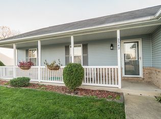 2342 Coniferous Dr, Shiloh, IL