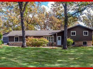 N5948 County Rd S, Lake Mills, WI 53551