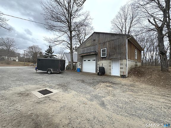 4th image of 10 Texas Heights Road