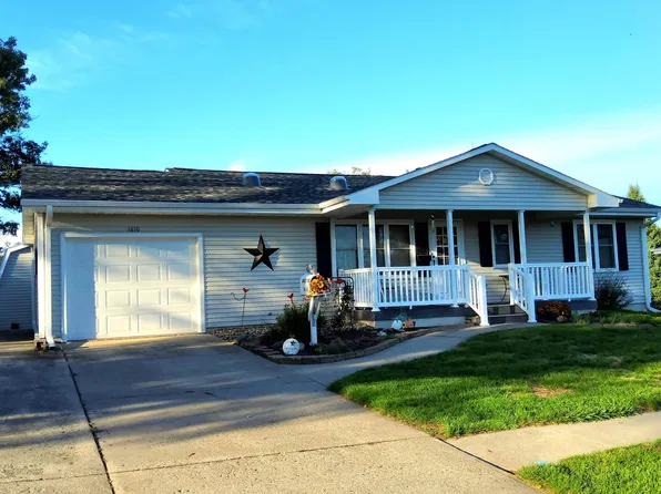 1610 Erie Dr, Harlan, IA 51537