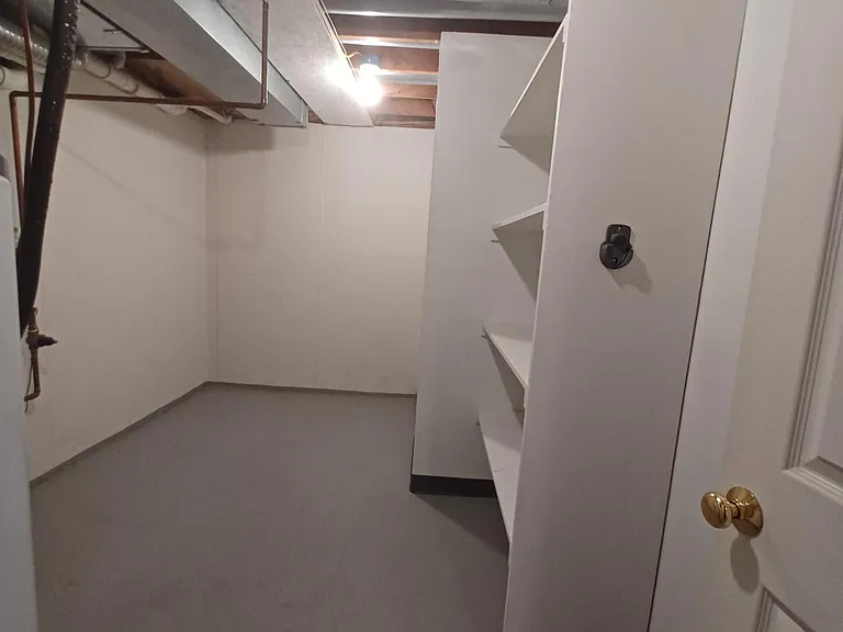 8108 NW 77th Ct — Photo 32