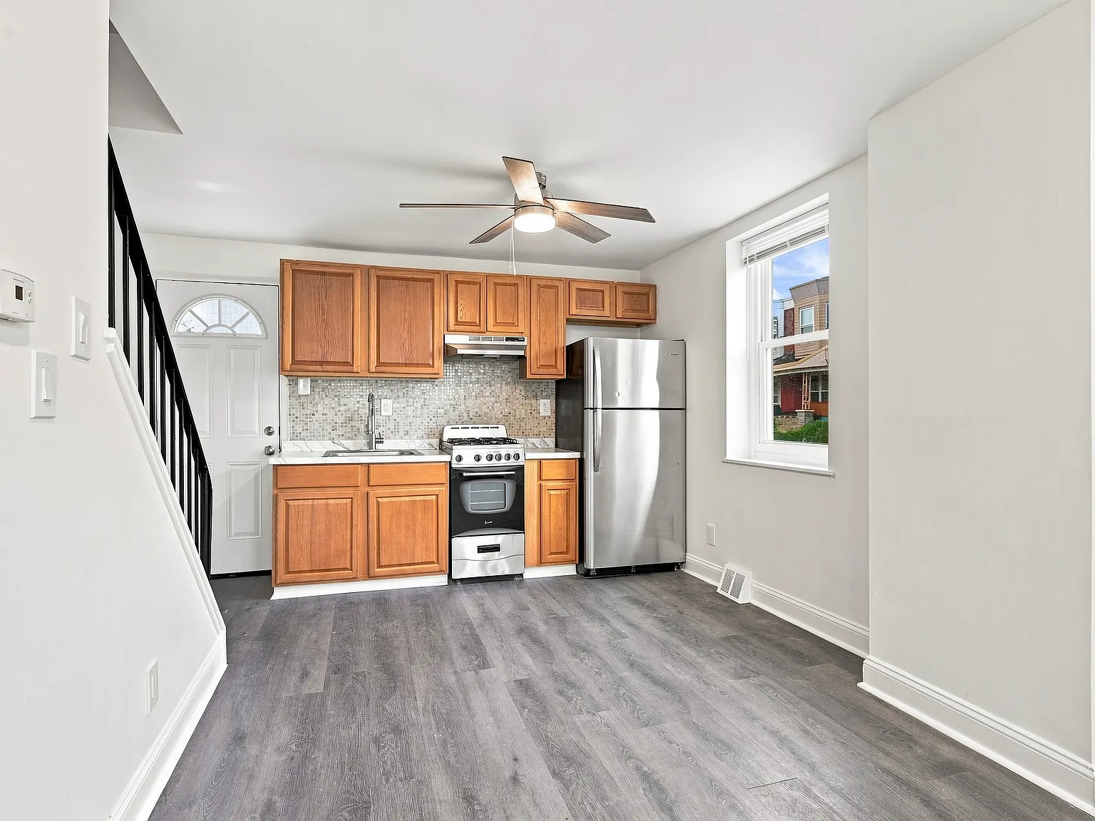 2 bed, 784 sqft, $1,650 — Photo 2