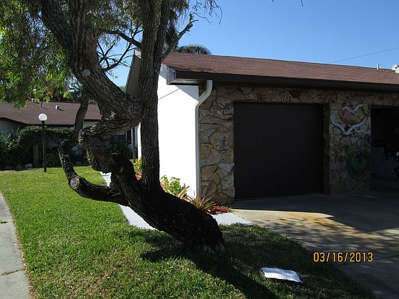 2nd image of 128 Harmony Pl