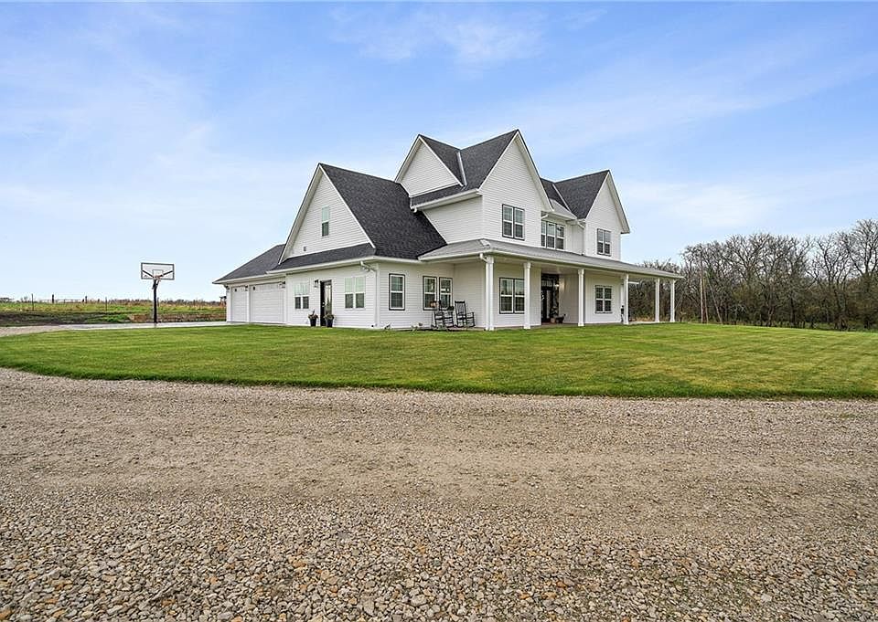 257 SW 1321st Rd, Holden, MO 64040