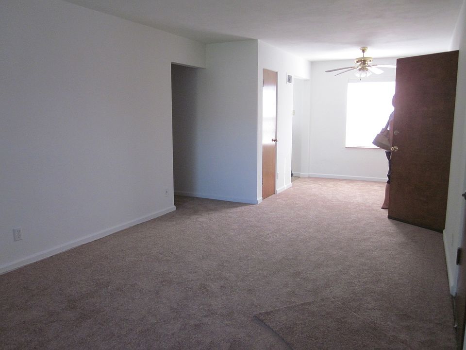 2nd image of 6200 Nagel Ave APT 1N