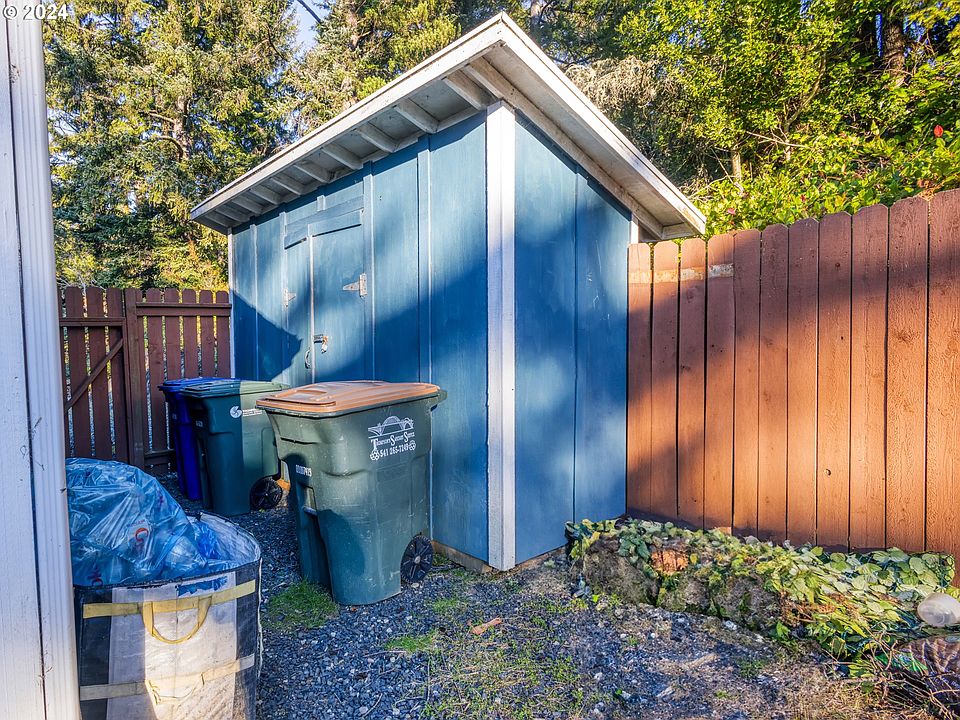 298 NE 53rd St, Newport, OR 97365 | Zillow
