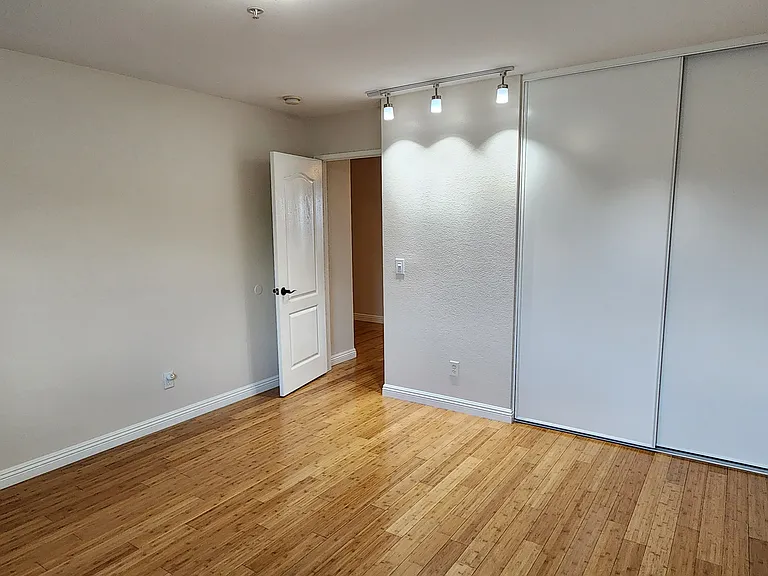 16825 Maidstone Ln — Photo 18