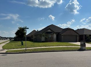 105 Cherokee St, Greenville, TX 75402
