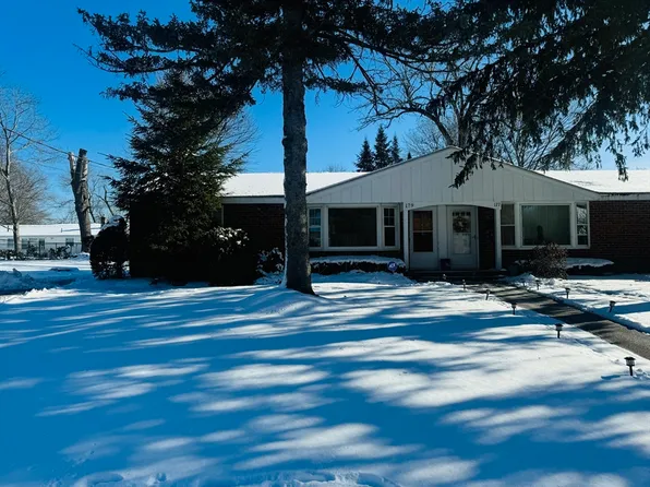 179 Colonel Bell Dr, Brockton, MA 02301