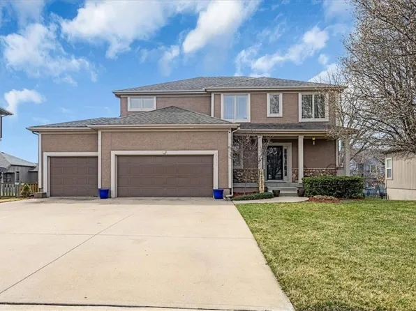 20199 W 224th St, Spring Hill, KS 66083