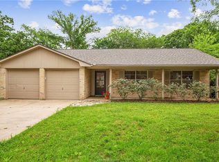 1306 Hawk Tree Dr, College Station, TX 77845
