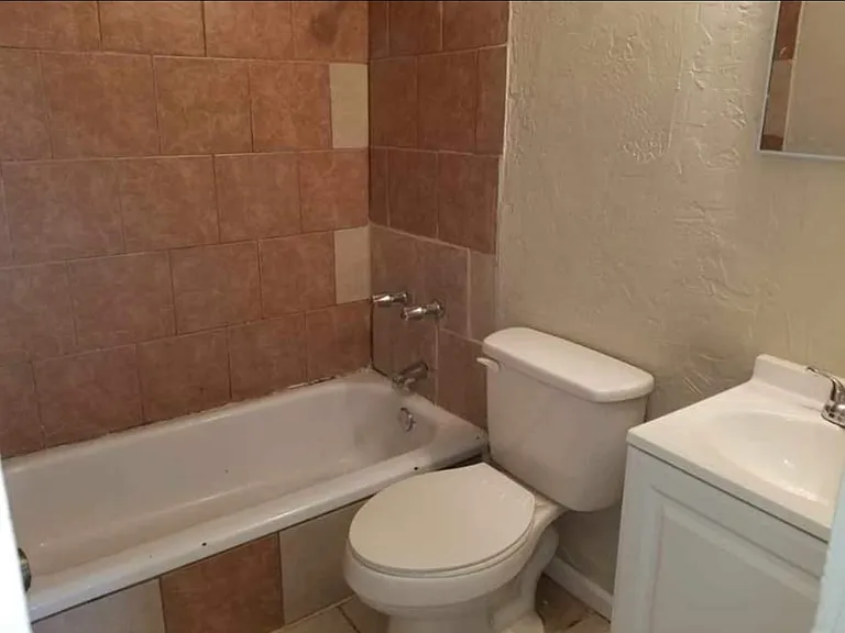 1405 N Seminole St — Photo 6