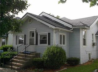 824 W 8th St, Rushville, IN