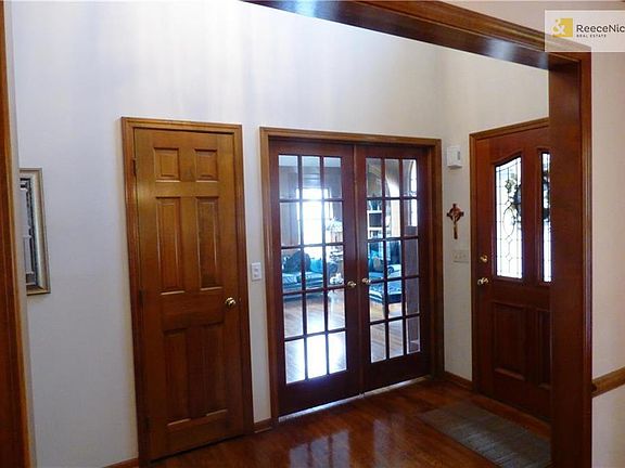 3rd image of 9935 W 121st St