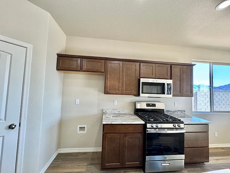 3587 Charleston Loop — Photo 10